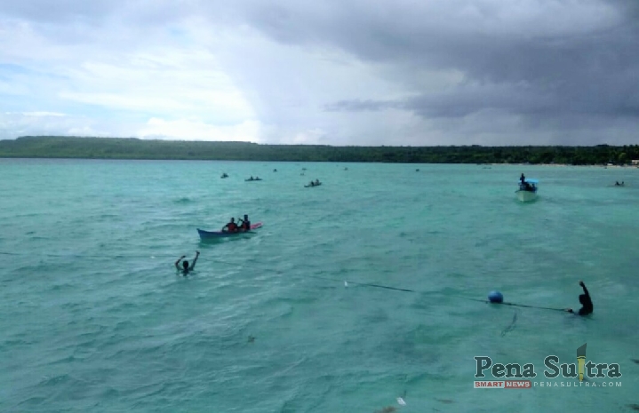 Festival Walingkabola Pertontonkan Lomba Perahu Dayung 