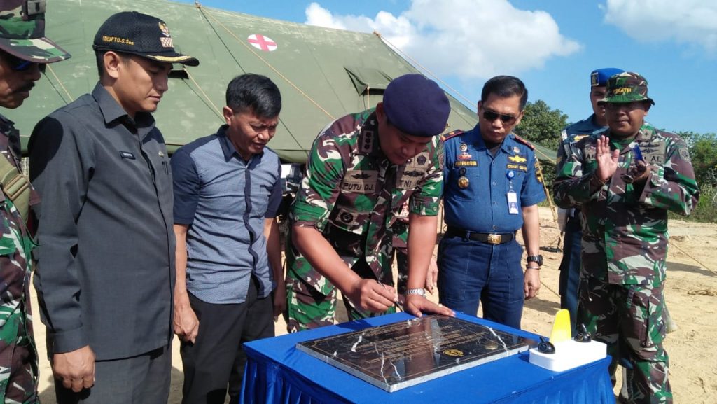 Danlanal Kendari Resmikan Lapangan Tembak di Desa Lalowaru