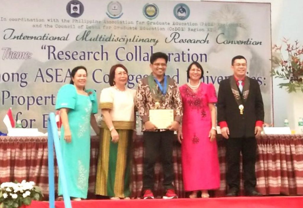 Ridwan Badallah Raih Dua Penghargaan Internasional