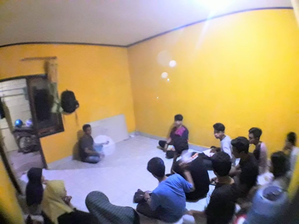 Lahirkan Kader Bermutu, HmI Komisariat FISIP UHO Adakan Kajian Rutin