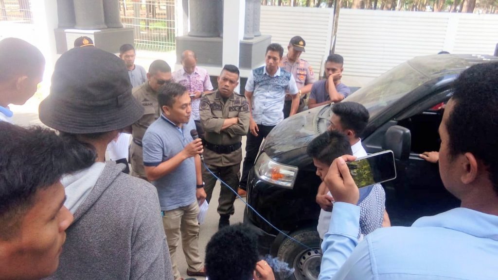 Dinilai Perlambat PAW, Mahasiswa Minta Ali Mazi Pecat Sekwan Wakatobi