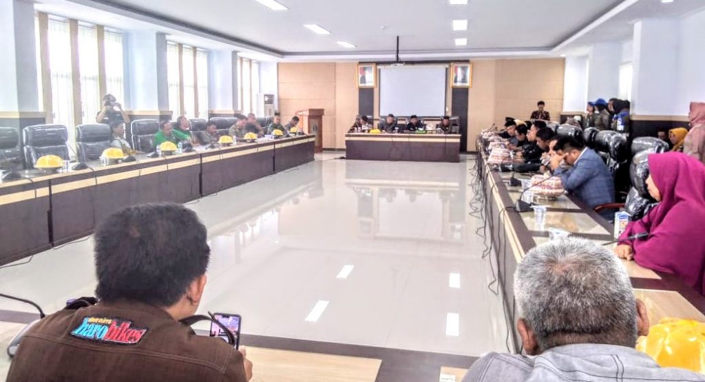 Umar Bonte: Penggusuran Pasar Panjang Tidak Manusiawi!