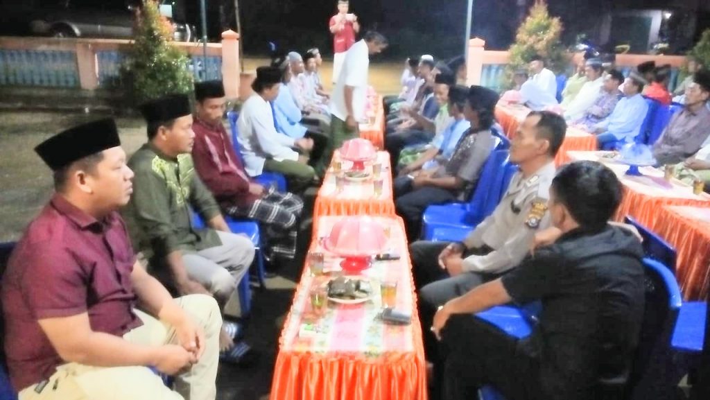Jelang Pemilu 2019, Kapolsek Onembute Rajin Silaturahmi dan Yasinan
