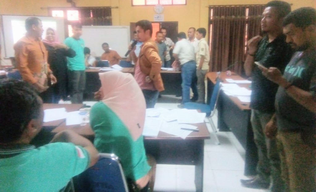 KPU Kendari Gelar Bimtek Simulasi Penghitungan Suara
