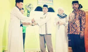 NU Kota Kendari Serahkan Paket Ramadhan di Tondonggeu