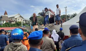 Penumpang Mudik Melebihi Kapasitas, Kapal “Dilarang Tarik Jangkar”