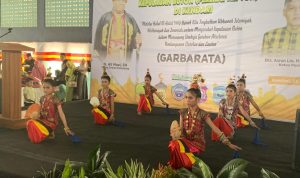Kekal Kendari Tampilkan Tari Lariangi sebagai Perekat Kekerabatan Masyarakat Buton