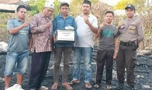 Pemerintah dan Masyarakat di Dua Desa di Mastim Bantu Korban Kebakaran