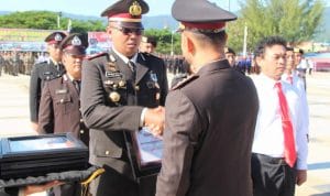 8 Personil Polres Bombana yang Ungkap Perampokan Bank Terima Penghargaan