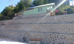 Pemda Muna Bangun Talud Rumah Wa Ode Intata