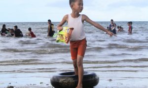 Berwisata di Pantai Nambo, Anda Bisa Mendapatkan Pelayanan Kesehatan Gratis
