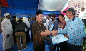 Bupati Konsel Sumbang Rp25 juta ke Yayasan MTS An-Nur Lalembuu