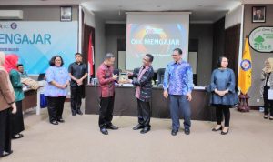 Tingkatkan Literasi Keuangan, OJK Mengajar di UHO