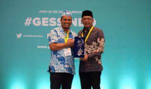 Bupati Bombana Terima Penghargaan dari IGI