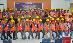 Tenaga Konstruksi di Konsel Disertifikasi