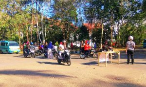 KBM UHO Galang Dana untuk Randi dan Yusuf