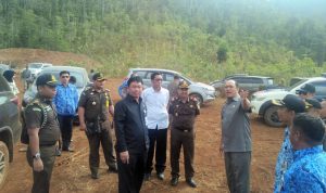 Kajati Sultra dan Kajari Konawe Tinjau Lokasi Banjir di Konut