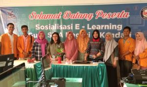 FIB UHO Perkenalkan Pembelajaran Berbasis E-learning di SMAN 2 Kendari