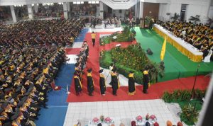 Periode Juli-Oktober 2019 UHO Cetak 1990 Wisudawan