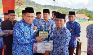 30 ASN Berprestasi Di Konut Terima Penghargaan