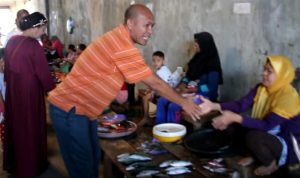 Berpeluang Diusung Parpol, Abdul Rasyid Masif Temui Warga