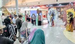 Kemenparekraf Buka Layanan Informasi Pariwisata di Bandara Senai, Malaysia