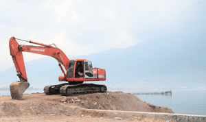 Larangan Ekspor Bijih Nikel Dinilai Maju Mundur