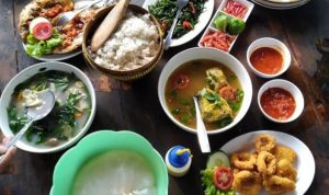 Makanan Khas Sultra Tersedia Di Kapoeng Wisata Ken