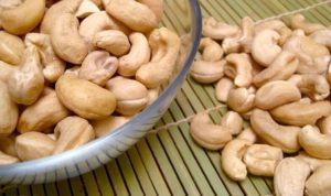 Olahan Kacang Mete Jadi Primadona Buton Tengah