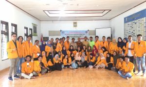 Mahasiswa Administrasi Publik UHO Gelar Bimtek Di