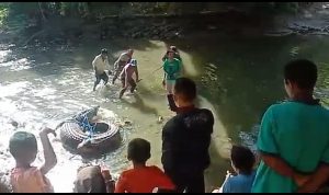 Warga Muna Berhasil Tangkap Penghuni Kali Lambiku