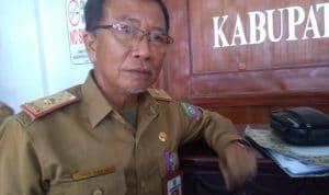 Pergola Permandian Wawolesea Rubuh, Dispar Konut Salahkan Kontraktor?