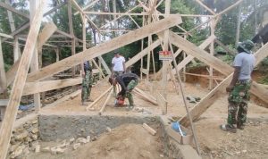 Satgas TMMD Bangunkan Rumah Impian La Boki Di Wawonii Barat