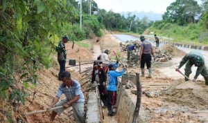 Keringat TNI, Gambaran Pengabdian Pada Rakyat