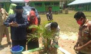 Pertama di Sultra, MTsN 4 Muna Launching Program  Go Green Madrasah