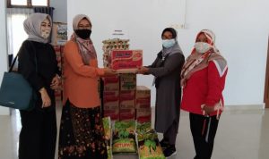 Jelang HUT DWP, Dharma Wanita Kominfo Sultra Gelar Kegiatan Sosial