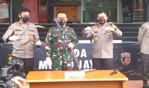 Pengikut MRS Todongkan Senpi dan Sajam ke Anggota Polri di Tol Japek