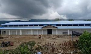 Camat Kabaena Timur Diduga Monopoli Pembagian Kios Pasar Rakyat