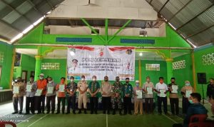 Bupati Konut Serahkan 451 Sertifikat Tanah kepada Masyarakat Wawolesea dan Lembo