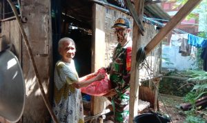 Kodim 1429/Butur Salurkan Bantuan Sembako dari Pangdam IV/Hsn