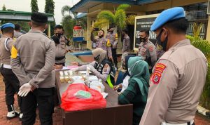 Puluhan Personil Polres Konawe Utara Jalani Tes Urine