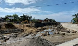 Pembangunan Tanggul di Desa Pencado Pulau Taliabu Dikerja Asal-asalan