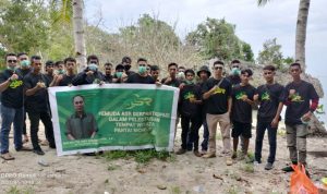 Relawan ASR Butur Gelar Baksos di Pantai Mowuru
