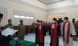 Wakil Ketua PN Kendari Lantik Dua Hakim Ad Hoc Tipikor