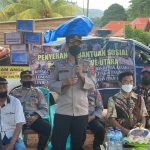 Bersama TNI, Polres Konut Salurkan Bantuan  Warga yang Terdampak Tanah Longsor