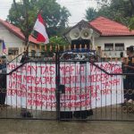 Puluhan Mahasiswa Gelar Unjuk Rasa di PN Kendari, Minta Berantas Mafia Tanah