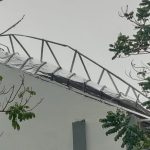 Breaking News! Angin Kencang Terbangkan Atap Jurusan Psikologi UHO