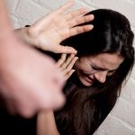 Sudah Lebih Sebulan, Pelaku yang Menganiaya IRT di Kendari Belum Ditahan