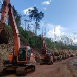 Bangun Jalan Haluling, PT GMS Diduga Serobot Lahan Warga