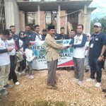 Alumni STM Raha Beri Bantuan Pembangunan Masjid di Desa Liabalano